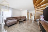 Wohnzimmer EG - Gepflegtes Reihenendhaus mit Garten in Vorsfelde – Meine Immobilie = Mein Partner!