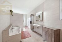 Badezimmer EG