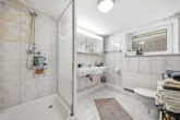Badezimmer Keller - Gepflegtes Einfamilienhaus mit Pool in sehr guter Lage!