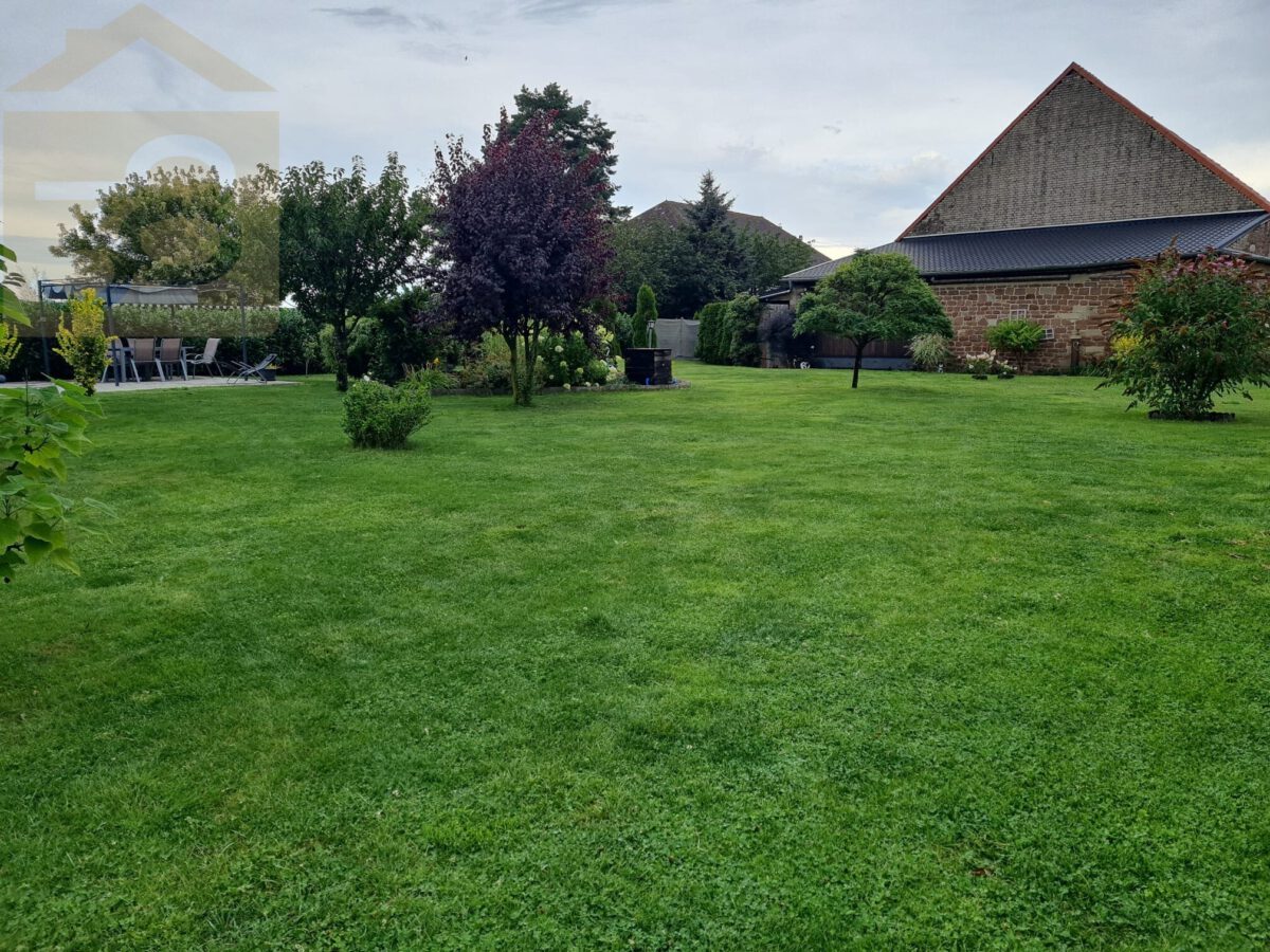 Grundstück