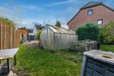 Gewächshaus - Renovierungsbedürftiges Zweifamilienhaus mit 1.130 m² Eigentumsgrundstück in Sickte! Meine Immobilie