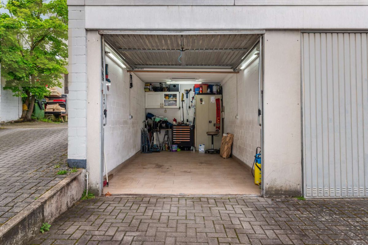 Garage (2)