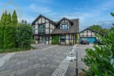 Einfahrt - Modernes Einfamilienhaus mit Schwimmbad,Sauna & Nebengelass bei Brome!Meine Immobilie = Mein Makler!